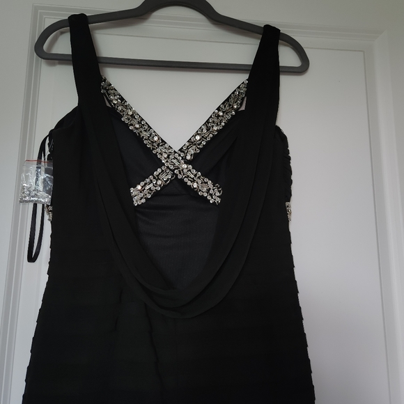 Betsy & Adam Black Cocktail Dress - Size 12 - Picture 4 of 5